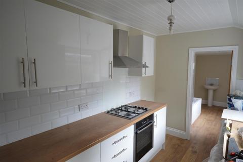 3 bedroom terraced house to rent, Cecil Street, Lincoln