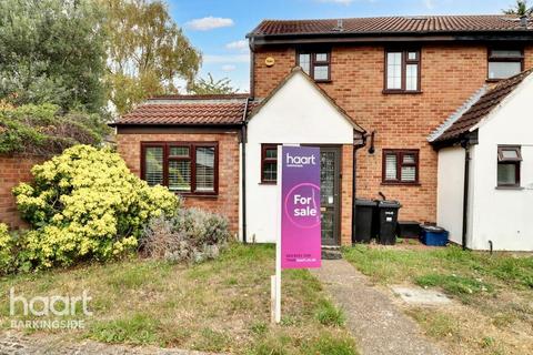 1 Bronte Close, Ilford, IG2 6XS