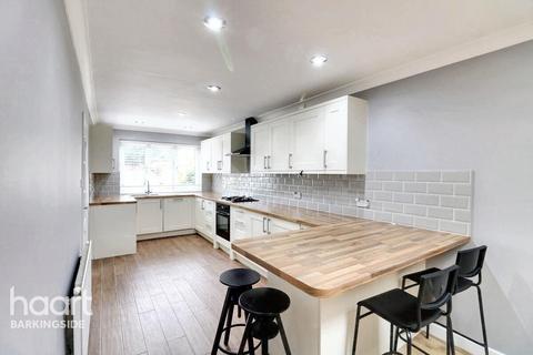 1 Bronte Close, Ilford, IG2 6XS