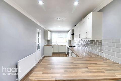 1 Bronte Close, Ilford, IG2 6XS