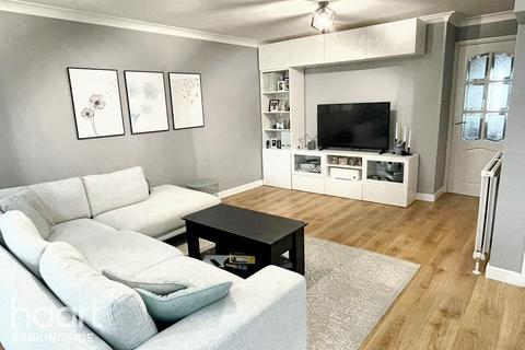 1 Bronte Close, Ilford, IG2 6XS
