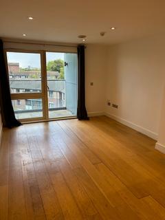 2 bedroom flat to rent, Creek Road, London SE8