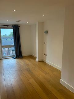2 bedroom flat to rent, Creek Road, London SE8