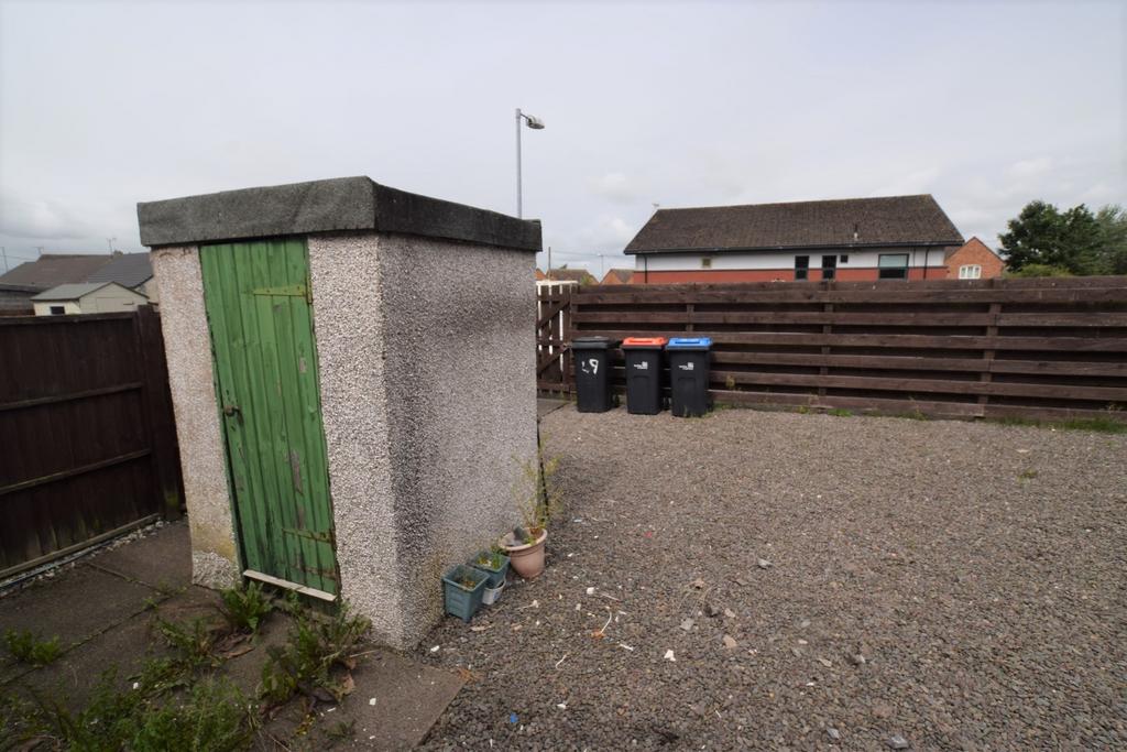 49 Laghall Court, Dumfries, DG1 4 SY - Grieve Grier