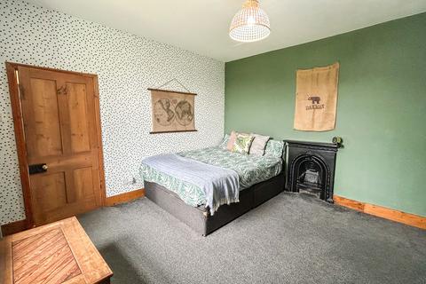 undefined, Maesteg, Llandrillo