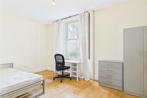 4 bedroom apartment to rent, Jesmond, Newcastle Upon Tyne