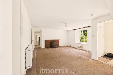 undefined, Long Street, Newport, SA42