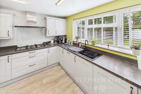 4 bedroom semi-detached house for sale, Whitby Road, Ipswich IP4