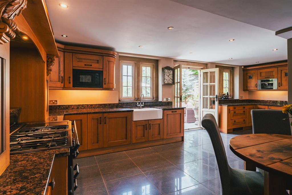 Breakfast Kitchen