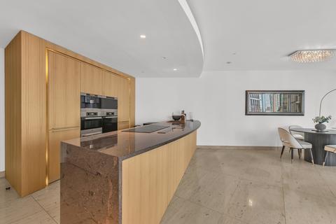2 bedroom property for sale, Saint George Wharf, London SW8