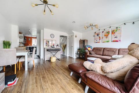 undefined, Rothschild Drive, Sarisbury Green, Southampton, Hampshire, SO31