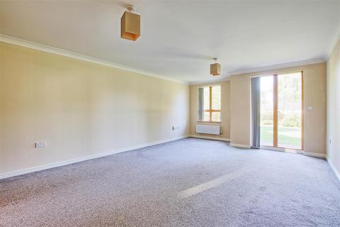 2 bedroom flat for sale, Riverside, Cambridge