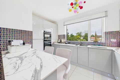2 bedroom apartment for sale, Rushleigh Court, Dore Road, Dore. S17 3HB