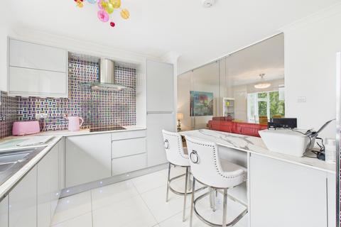 2 bedroom apartment for sale, Rushleigh Court, Dore Road, Dore. S17 3HB