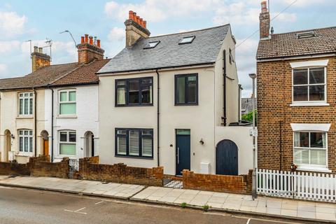 48 Cavendish Road, St Albans, AL1 5EE