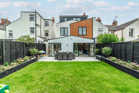 48 Cavendish Road, St Albans, AL1 5EE