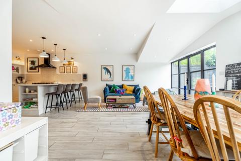 48 Cavendish Road, St Albans, AL1 5EE