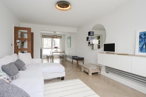 2 bedroom apartment for sale, Parkside House, London SW19