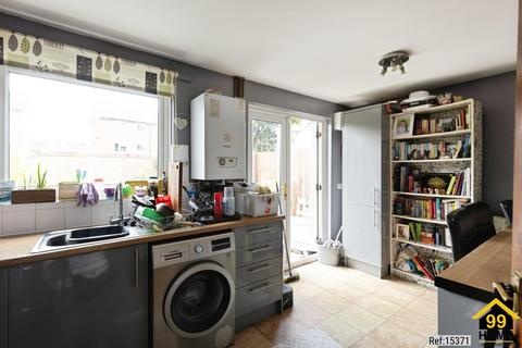 undefined, Hamlet, Cheltenham, Glos, GL51
