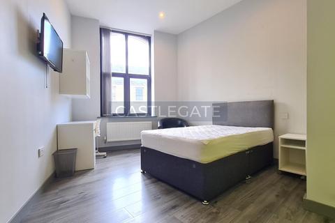 3 bedroom flat share to rent, The Works at Standard House, Half Moon Street, Huddersfield, HD1 2JF