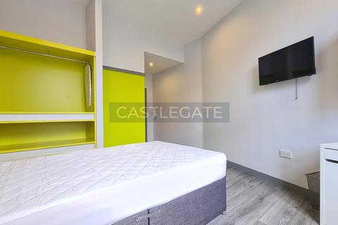 3 bedroom flat share to rent, The Works at Standard House, Half Moon Street, Huddersfield, HD1 2JF