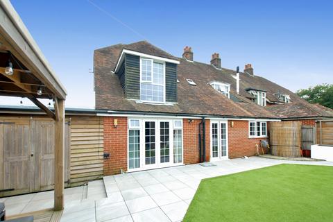 4 bedroom semi-detached house for sale, Ashford Road, Sandling, CT21