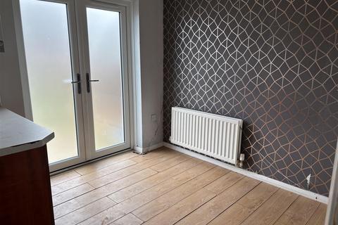 undefined, St Margrets Terrace, Swimefleet