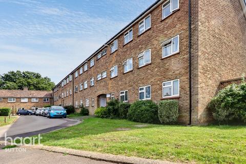 3 bedroom flat for sale, Oakhill Road, Sutton