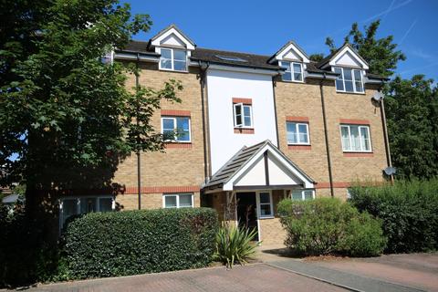 2 bedroom flat to rent, Clarence Road, Hart GU51