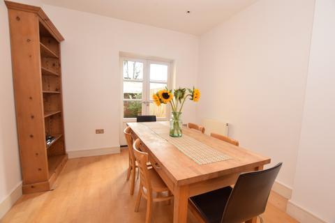 4 bedroom townhouse to rent, Marcia Road Southwark SE1