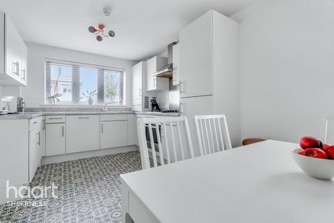 52 Faraday Drive, Minster On Sea, Sheerness, ME12 3UQ