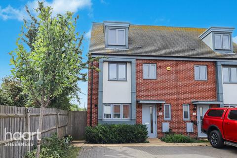 52 Faraday Drive, Minster On Sea, Sheerness, ME12 3UQ