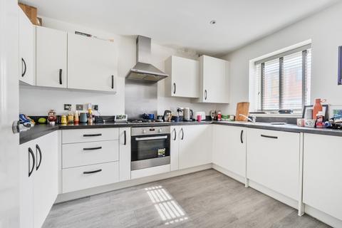 64 Nightingale Way, Reading, RG30 1FF