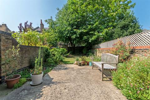 2 bedroom flat to rent, Streatley Road, Brondesbury, NW6