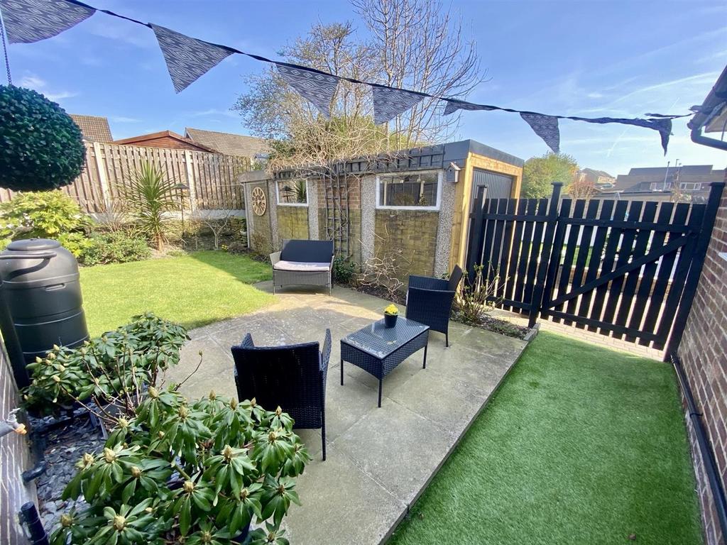 Bramleys Estate Agents - Fairfield Drive - Mirfiel
