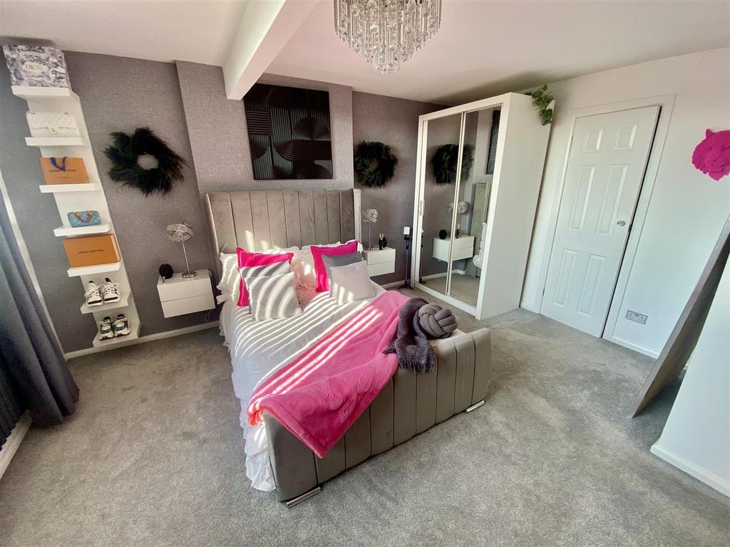 Bramleys Estate Agents - Fairfield Drive - Mirfiel