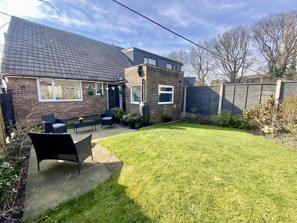 Bramleys Estate Agents - Fairfield Drive - Mirfiel