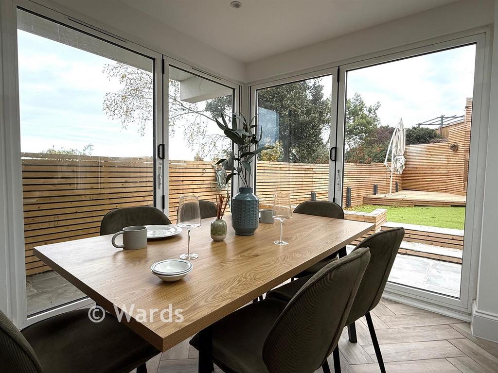 N Dining Area