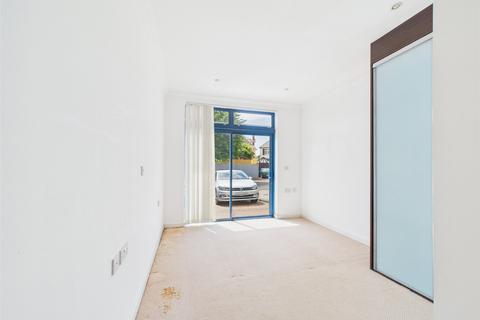 2 bedroom apartment for sale, Stourcliffe Avenue, Bournemouth, Dorset, BH6