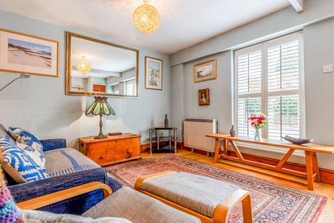 undefined, Charming Two Bedroom Chain-Free Cottage in the Historic Village of Castle Acre
