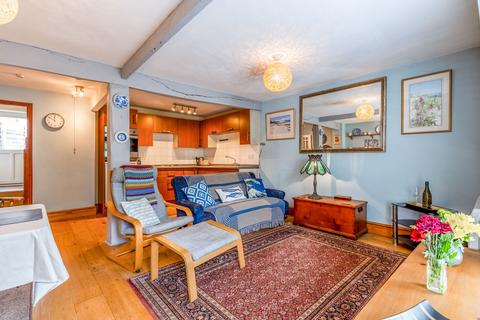 undefined, Characterful Two Bedroom Period Cottage in Castle Acre