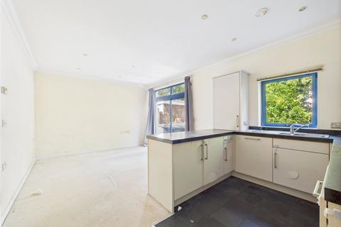 2 bedroom apartment for sale, Stourcliffe Avenue, Bournemouth, Dorset, BH6