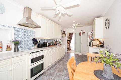 3 bedroom detached bungalow for sale, The Heights, Hastings