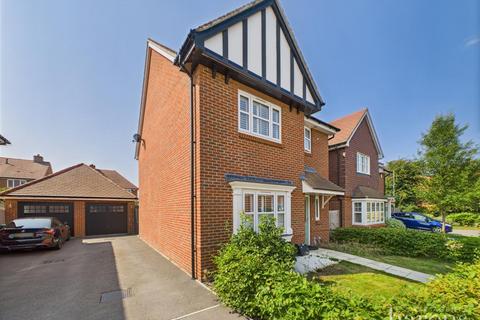 4 Church Acre, Oakley, Basingstoke, RG23 7GH