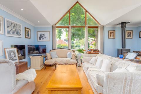 undefined, Riverside Gardens, Henley in Arden, Warwickshire, B95