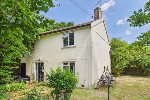 3 bedroom detached house for sale, 16 Fairfield Hill, Stowmarket, Suffolk IP14 1NG