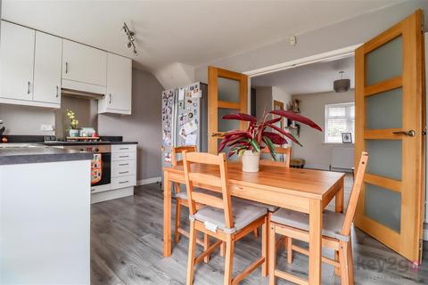 3 bedroom semi-detached house for sale, Skipton Road, Swallownest, Sheffield, S26