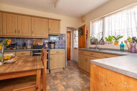 3 bedroom semi-detached house for sale, Alfred Street, Ryde