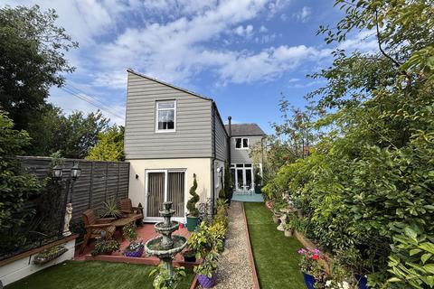 3 bedroom detached house for sale, Cromwell Gardens, Scarborough YO11