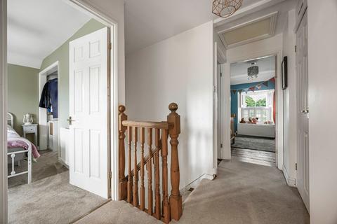3 bedroom end of terrace house for sale, London Road, Tetbury, Gloucestershire, GL8
